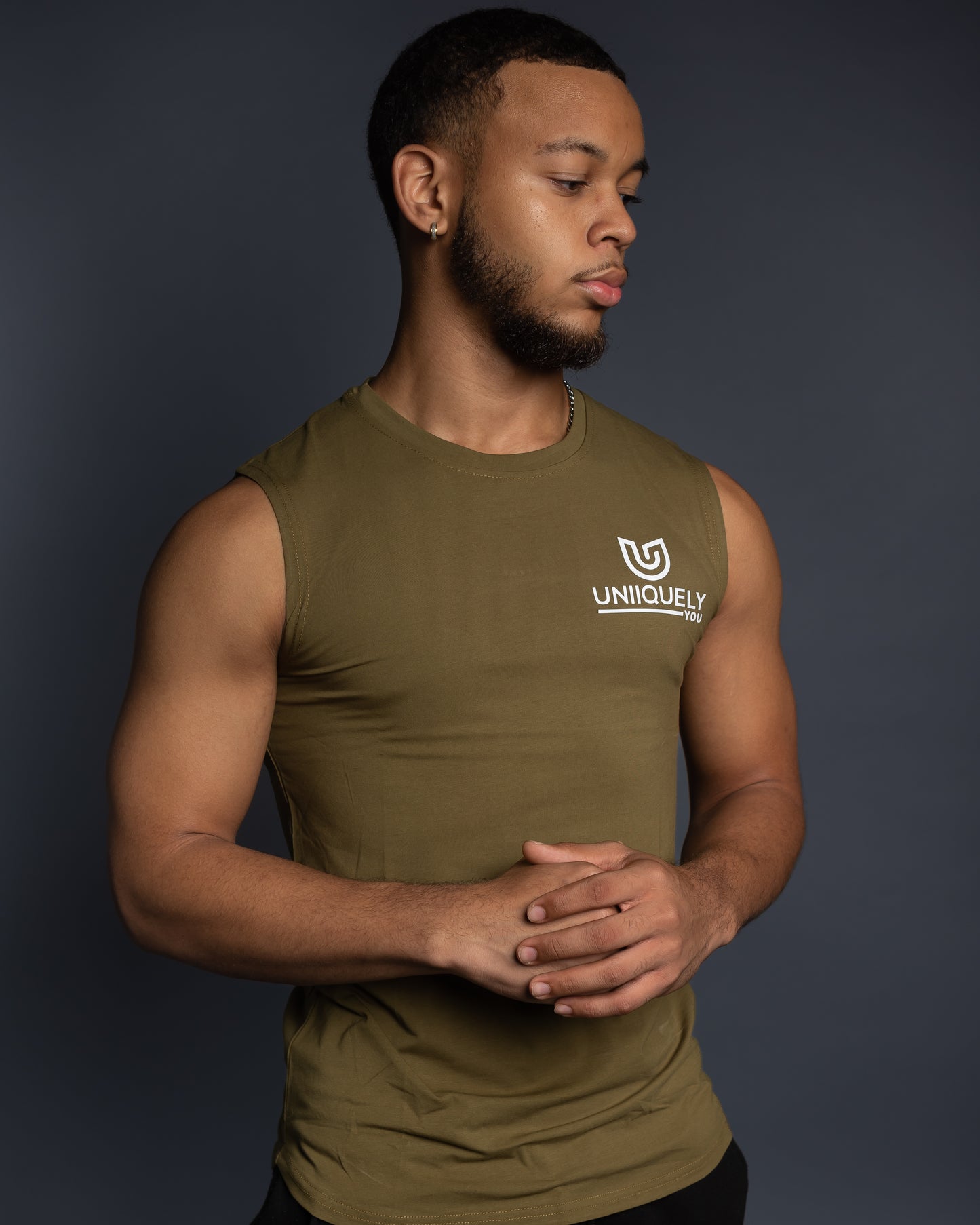 Men’s Army Green sleeveless muscle shirt, lightweight fitness top, boxing and gym wear