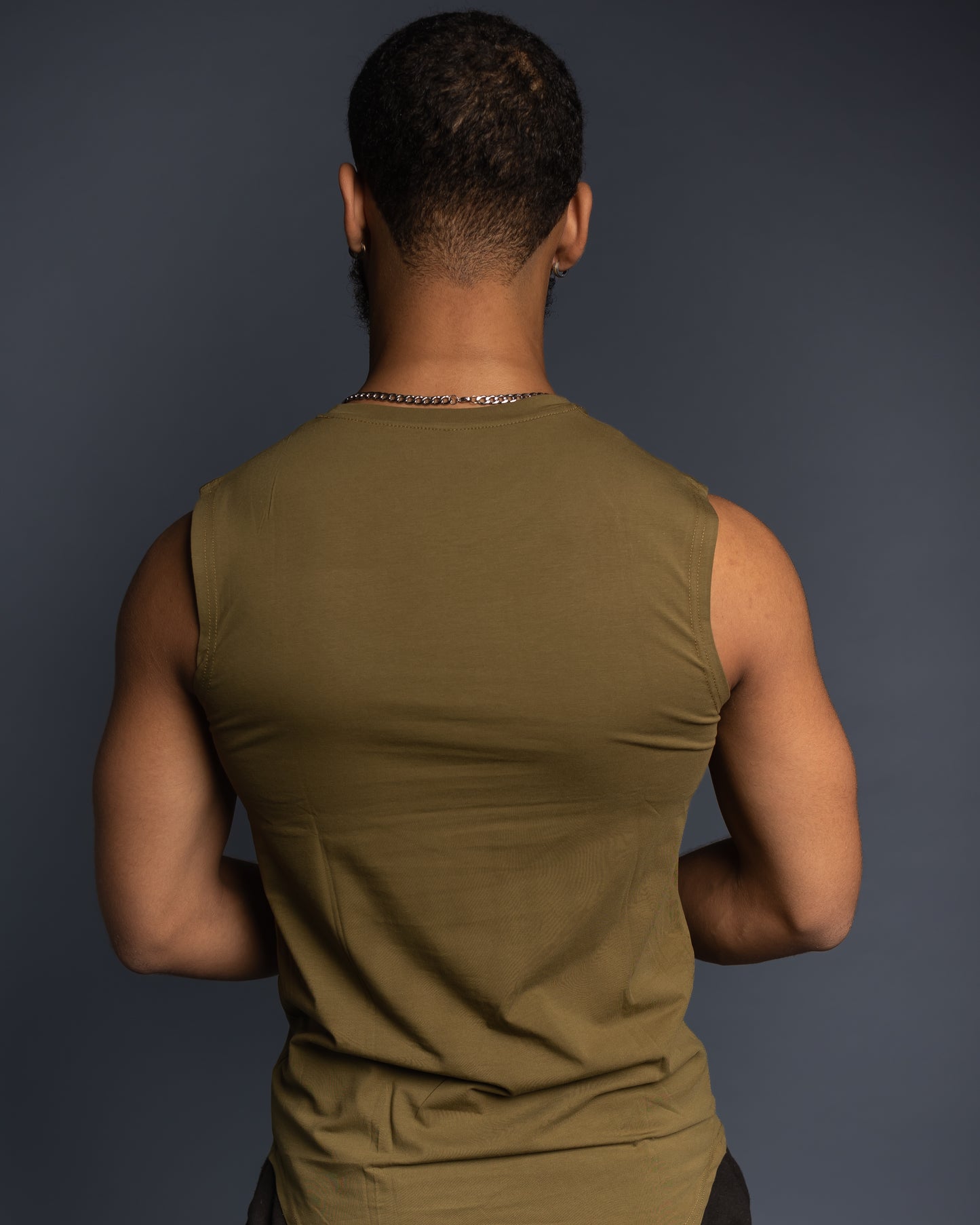 Men’s Army Green sleeveless muscle Tank shirt, lightweight fitness top, boxing and gym wear